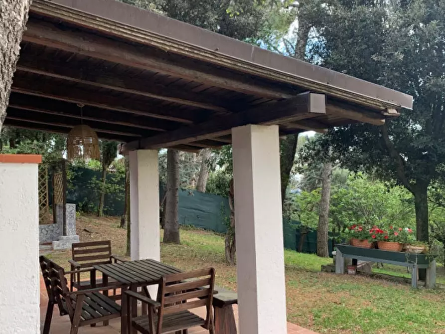 Immagine 3 di Villa in vendita  in Strada Frazione Poggio a Ancona