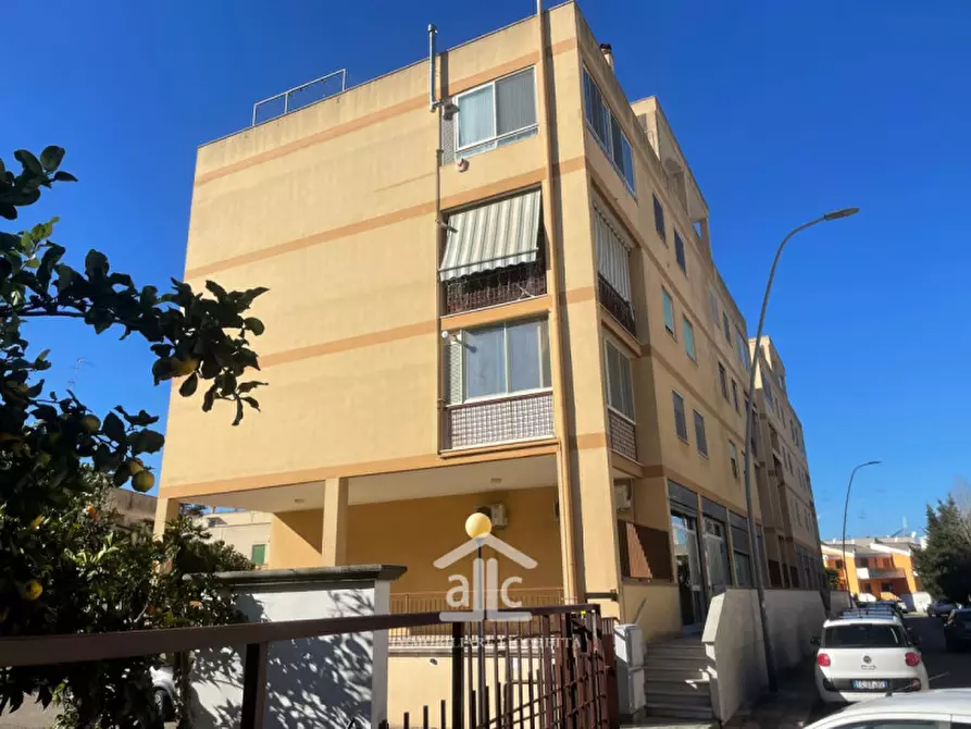 Immagine 3 di Appartamento in vendita  in VIA ENRICO DE NICOLA, 7 a Lecce