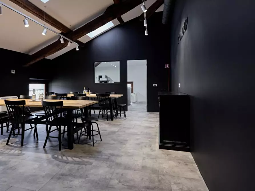 Immagine 4 di Ufficio in affitto  in VIA VITRUVIO a Milano