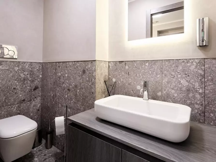 Immagine 21 di Ufficio in affitto  in VIA VITRUVIO a Milano