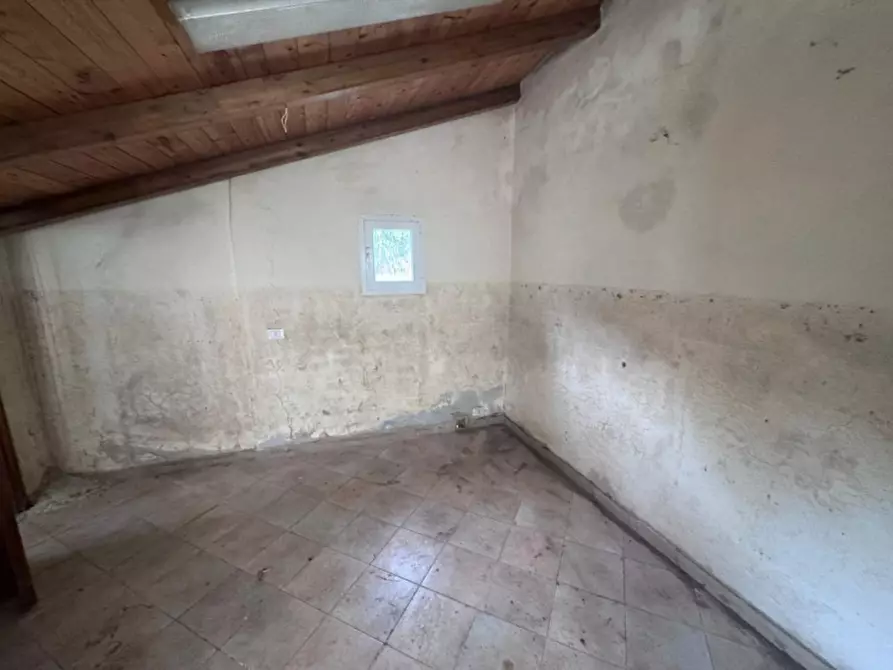 Immagine 10 di Appartamento in vendita  in Via Riborgo a Savona