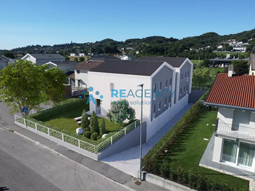 Immagine 5 di Appartamento in vendita  in Via Don Antonio Lazzaretti a Brogliano