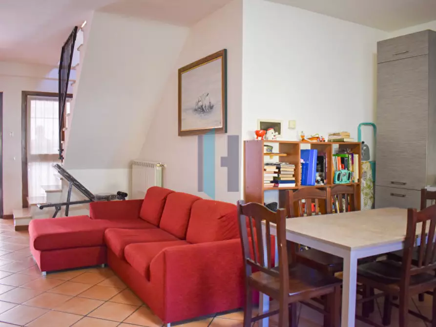 Immagine 2 di Appartamento in vendita  a Travagliato