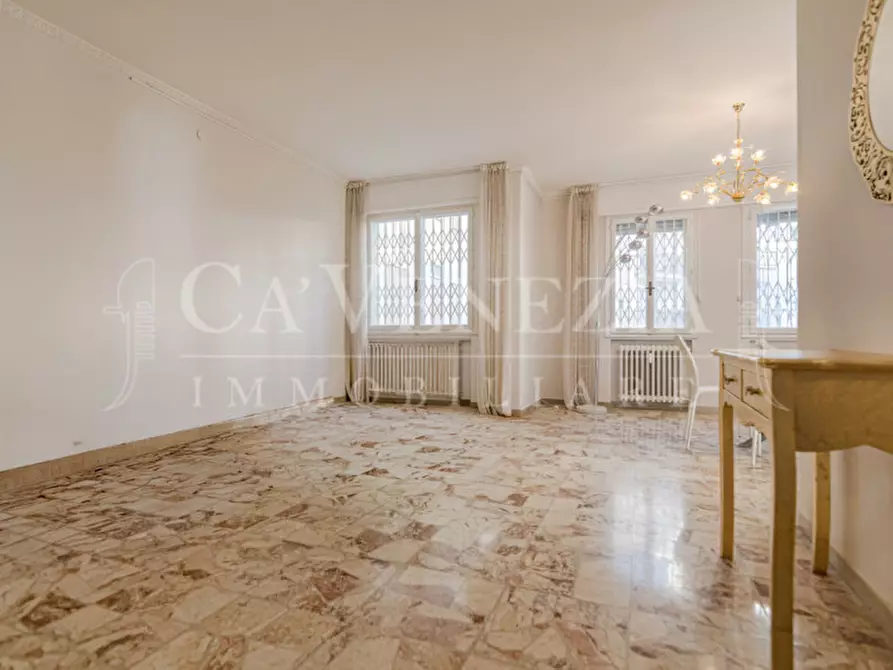 Immagine 7 di Appartamento in vendita  a Venezia