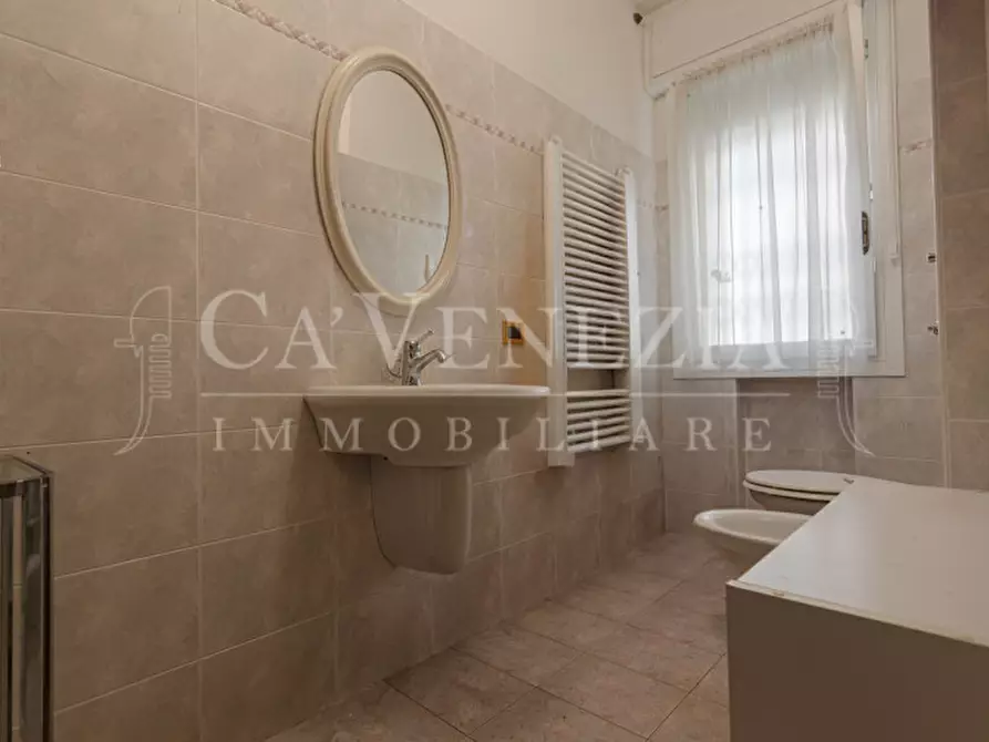 Immagine 15 di Appartamento in vendita  a Venezia
