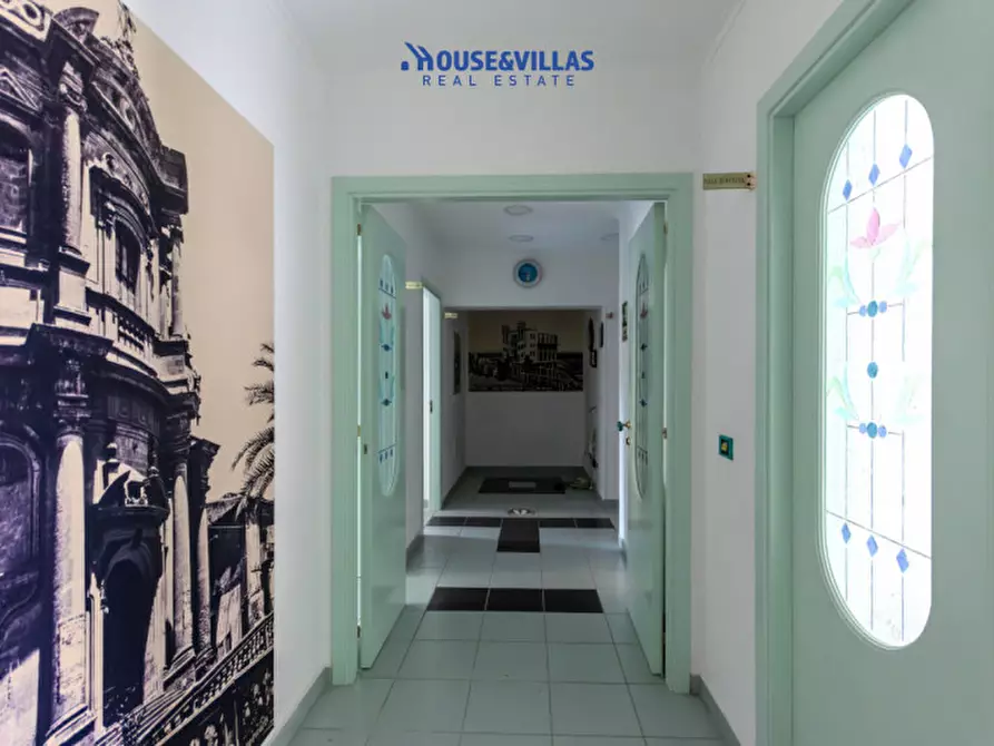 Immagine 3 di Appartamento in vendita  in Piazza Carmelo Sgroi a Noto