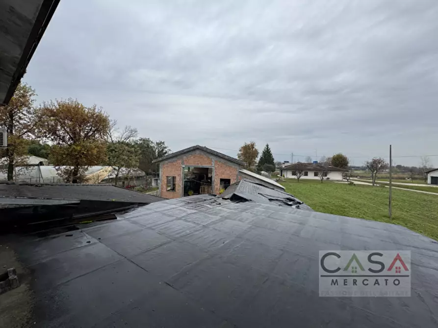 Immagine 16 di Casa bifamiliare in vendita  in Via Salvatoizza a Gaiarine