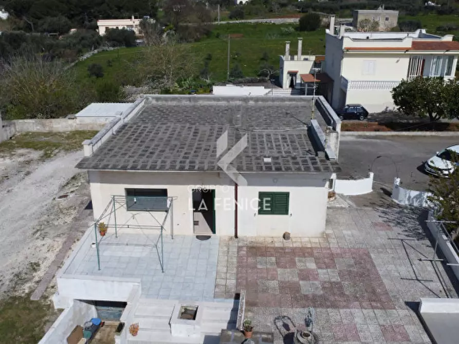 Immagine 1 di Villa in vendita  in strada pasqualone 70 a Martina Franca