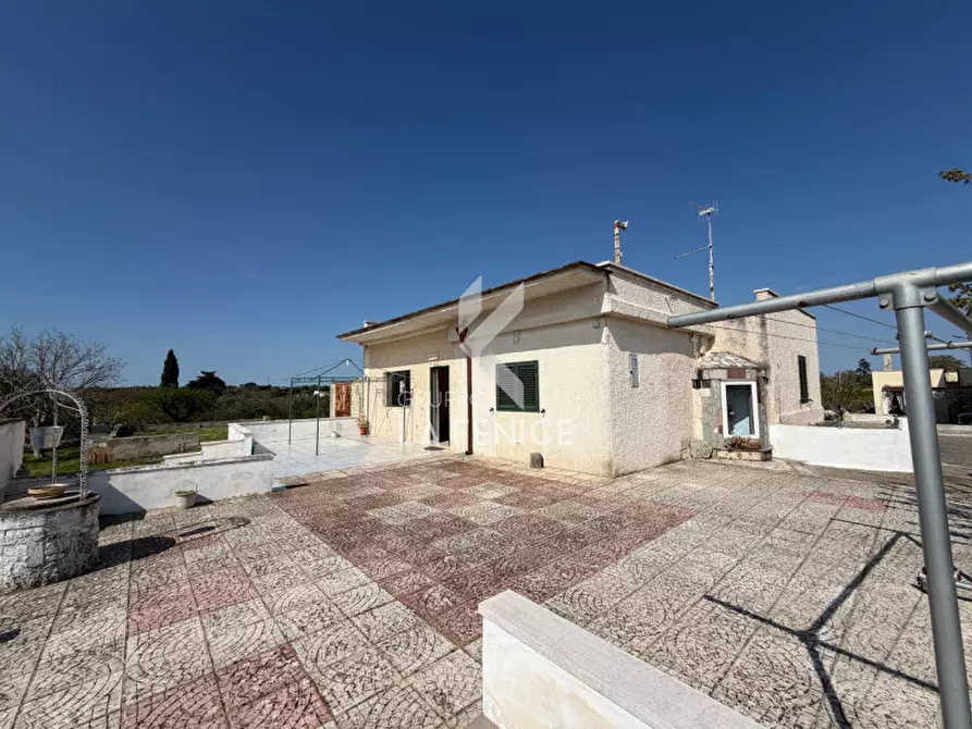 Immagine 8 di Villa in vendita  in strada pasqualone 70 a Martina Franca