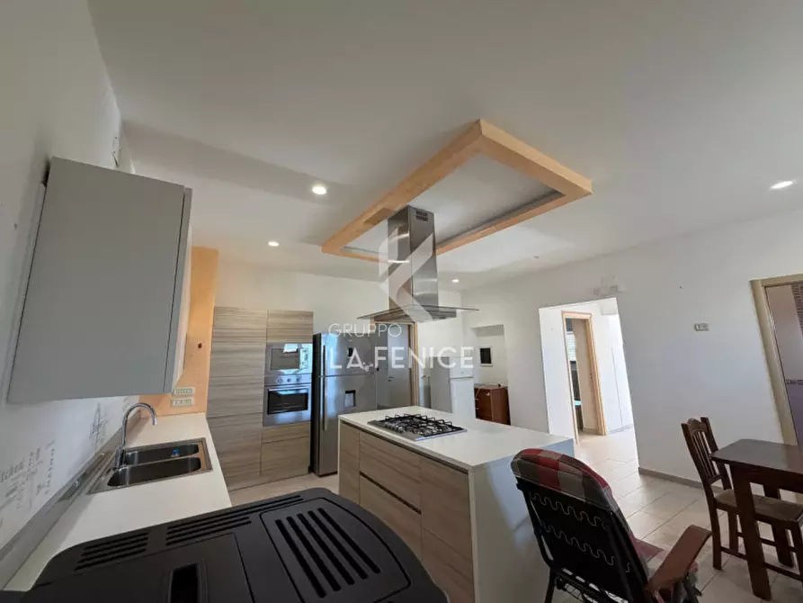 Immagine 19 di Villa in vendita  in strada pasqualone 70 a Martina Franca