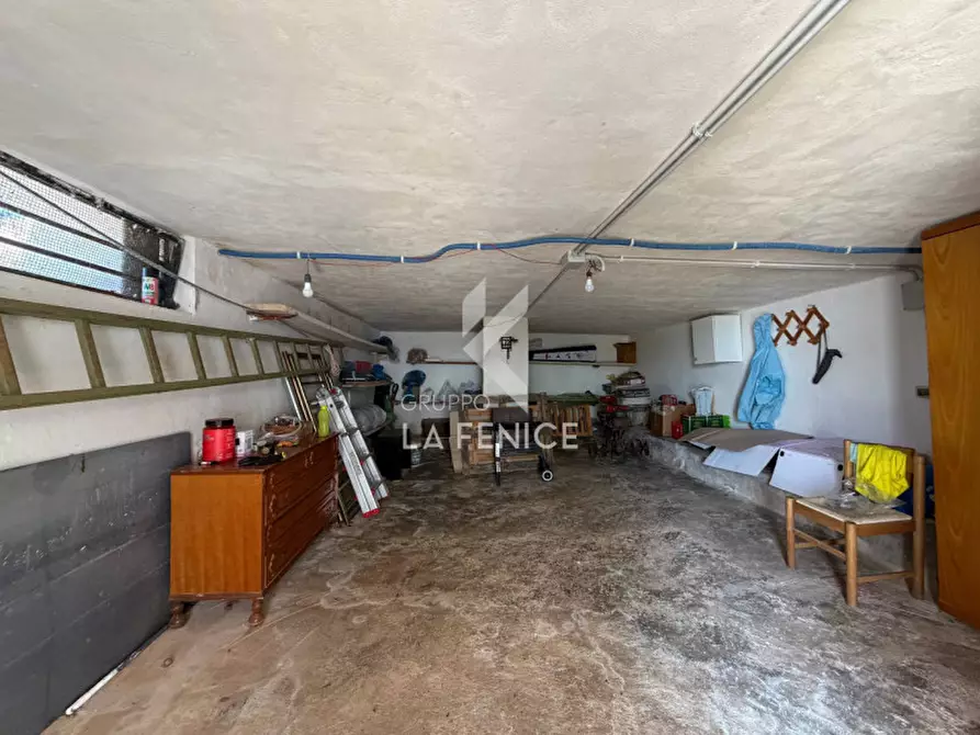 Immagine 38 di Villa in vendita  in strada pasqualone 70 a Martina Franca