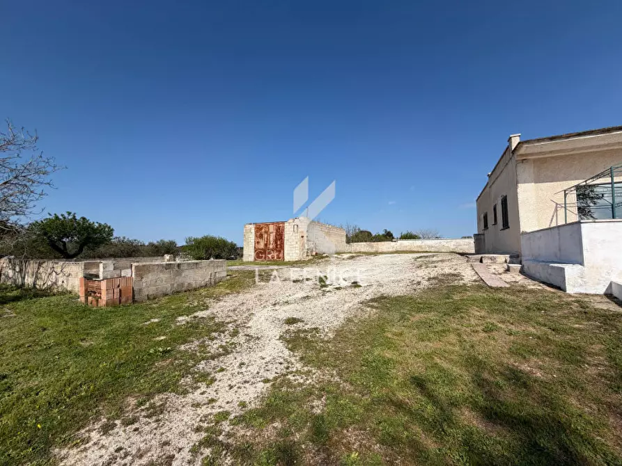Immagine 40 di Villa in vendita  in strada pasqualone 70 a Martina Franca