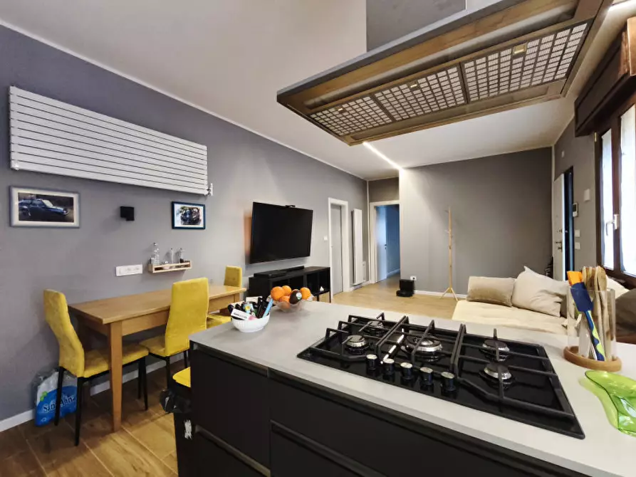 Immagine 3 di Appartamento in vendita  in via aldo moro a Monterenzio