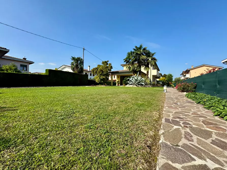 Immagine 25 di Casa bifamiliare in vendita  in Via Isonzo a Stra