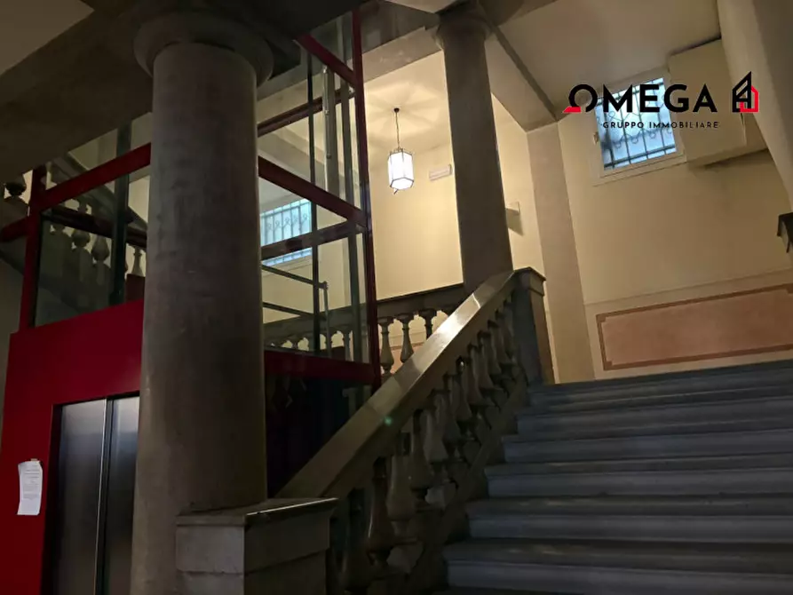 Immagine 4 di Magazzino in vendita  in Via Duca d'Aosta 4 a Trieste