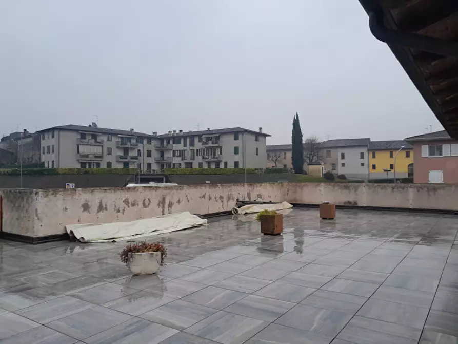 Immagine 10 di Appartamento in vendita  in Via Ferrante Gonzaga a Volta Mantovana