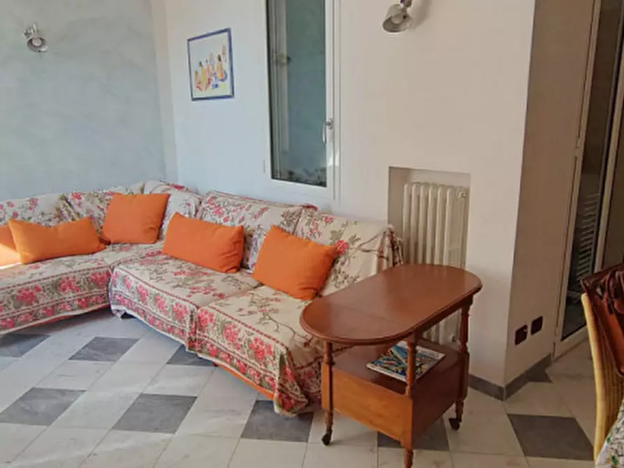 Immagine 13 di Appartamento in affitto  in via cairoli a Rapallo