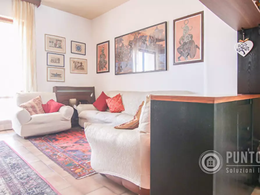 Immagine 2 di Appartamento in vendita  in Via Reno a San Pietro In Cariano