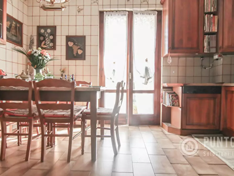 Immagine 8 di Appartamento in vendita  in Via Reno a San Pietro In Cariano