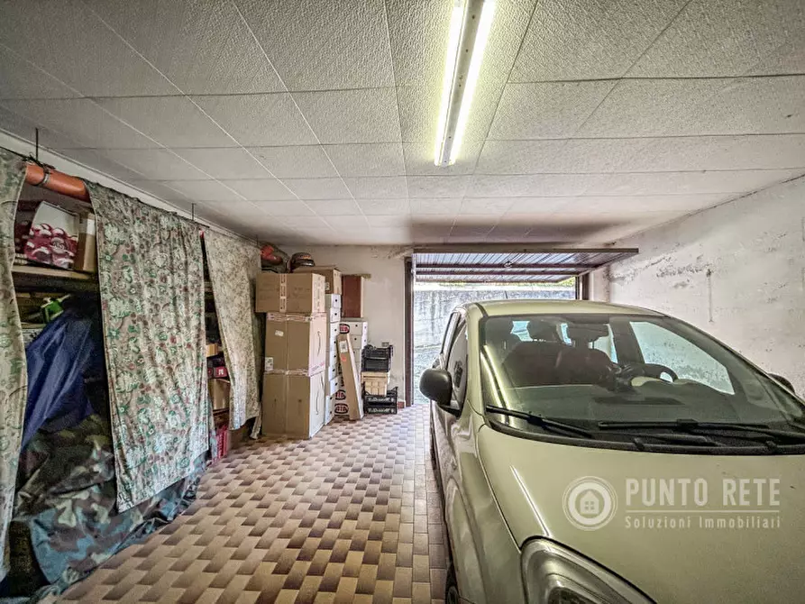 Immagine 28 di Appartamento in vendita  in Via Reno a San Pietro In Cariano