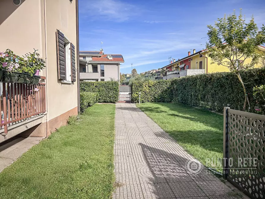 Immagine 31 di Appartamento in vendita  in Via Reno a San Pietro In Cariano