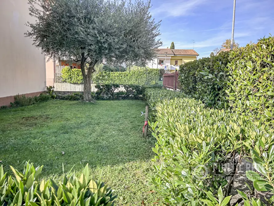 Immagine 32 di Appartamento in vendita  in Via Reno a San Pietro In Cariano