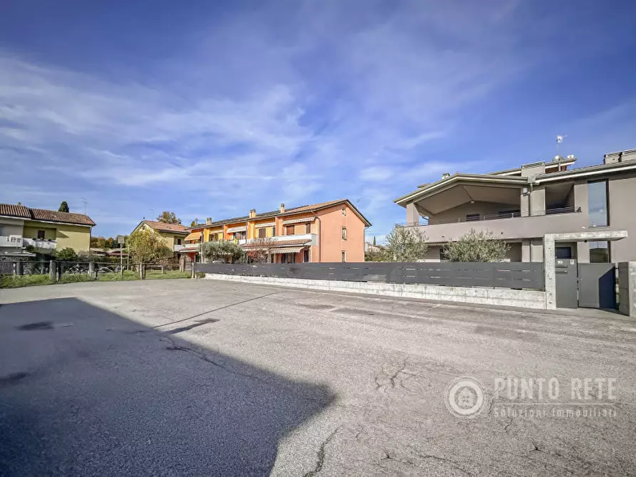 Immagine 34 di Appartamento in vendita  in Via Reno a San Pietro In Cariano