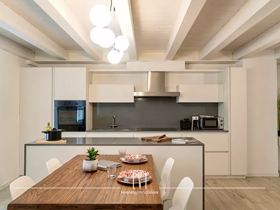 Immagine 13 di Appartamento in affitto  in Piazza San Pio X 15 a Caorle