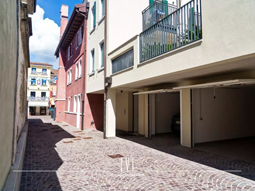Immagine 38 di Appartamento in affitto  in Piazza San Pio X 15 a Caorle