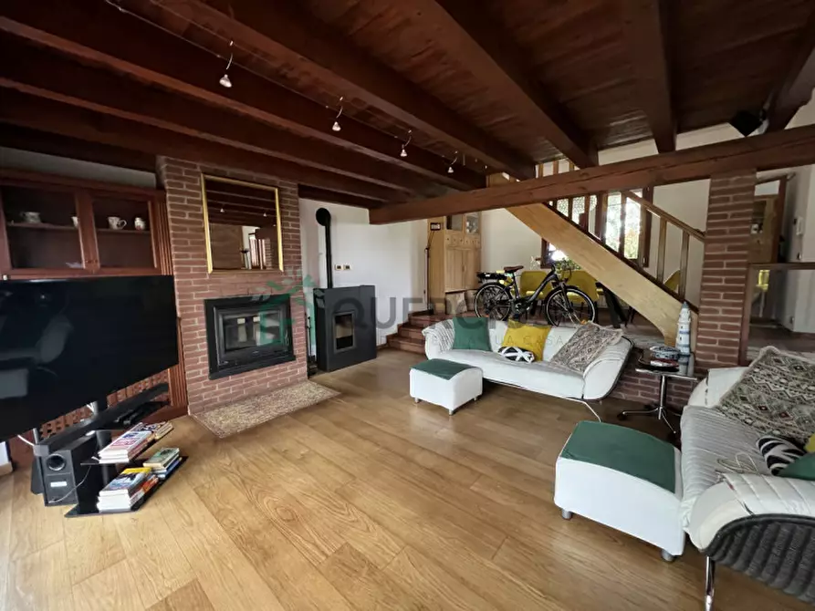 Immagine 2 di Villa in vendita  in Via Niccolò Tommaseo a Eraclea