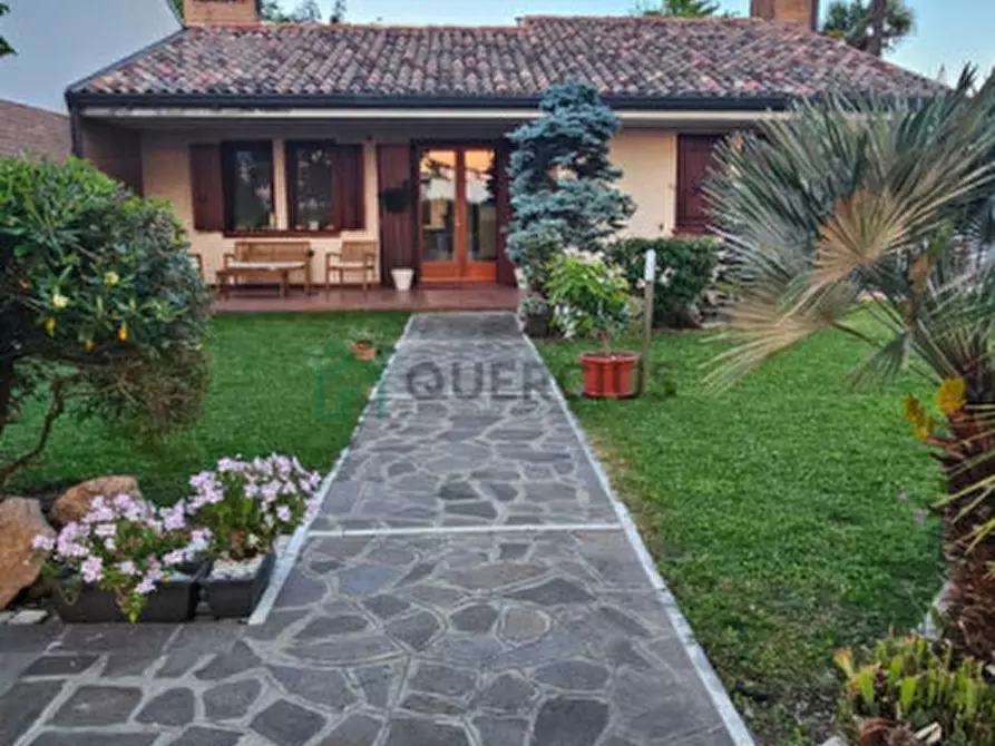 Immagine 16 di Villa in vendita  in Via Niccolò Tommaseo a Eraclea