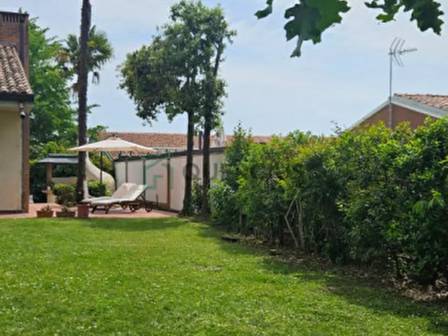 Immagine 54 di Villa in vendita  in Via Niccolò Tommaseo a Eraclea