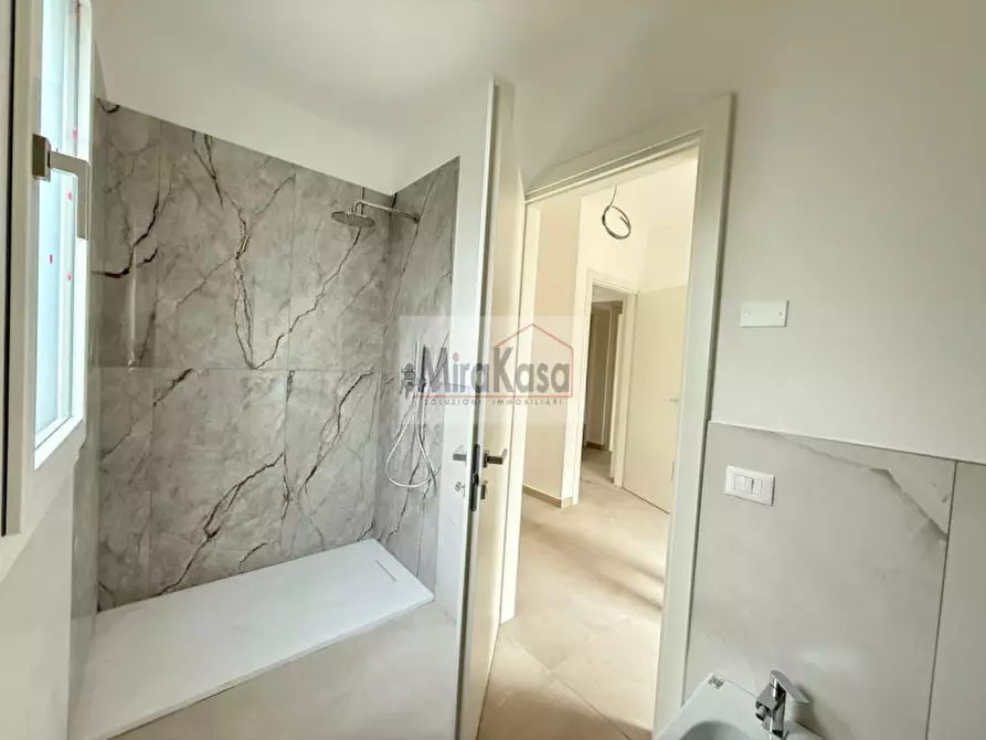 Immagine 13 di Appartamento in vendita  in Viale Emilia a Cervia