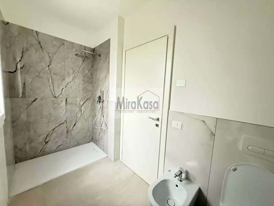 Immagine 15 di Appartamento in vendita  in Viale Emilia a Cervia