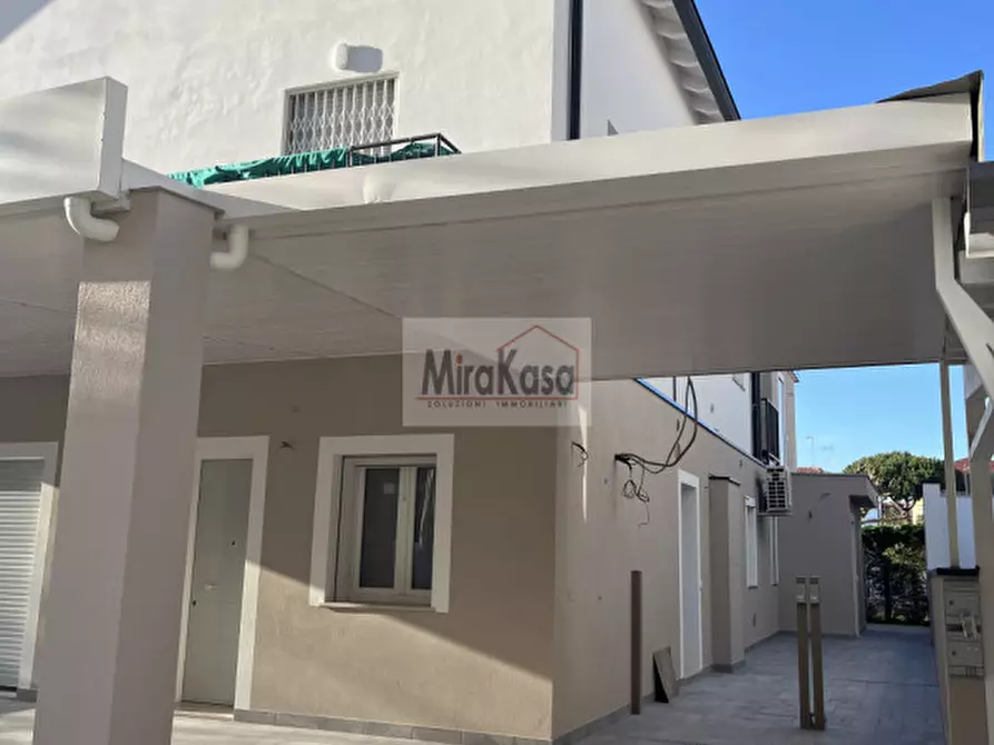 Immagine 28 di Appartamento in vendita  in Viale Emilia a Cervia