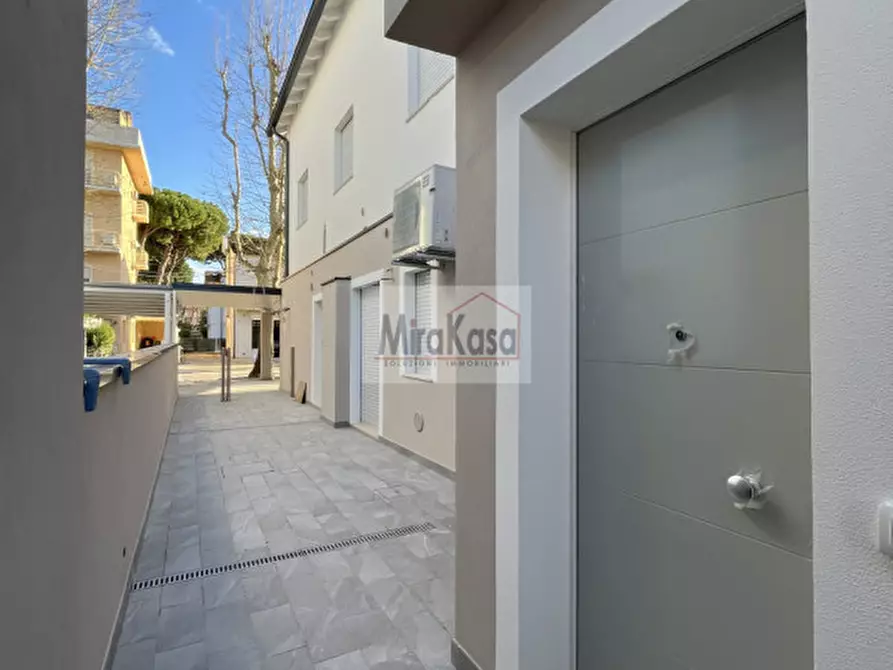 Immagine 35 di Appartamento in vendita  in Viale Emilia a Cervia