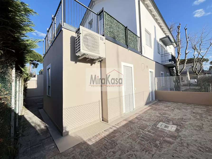 Immagine 38 di Appartamento in vendita  in Viale Emilia a Cervia