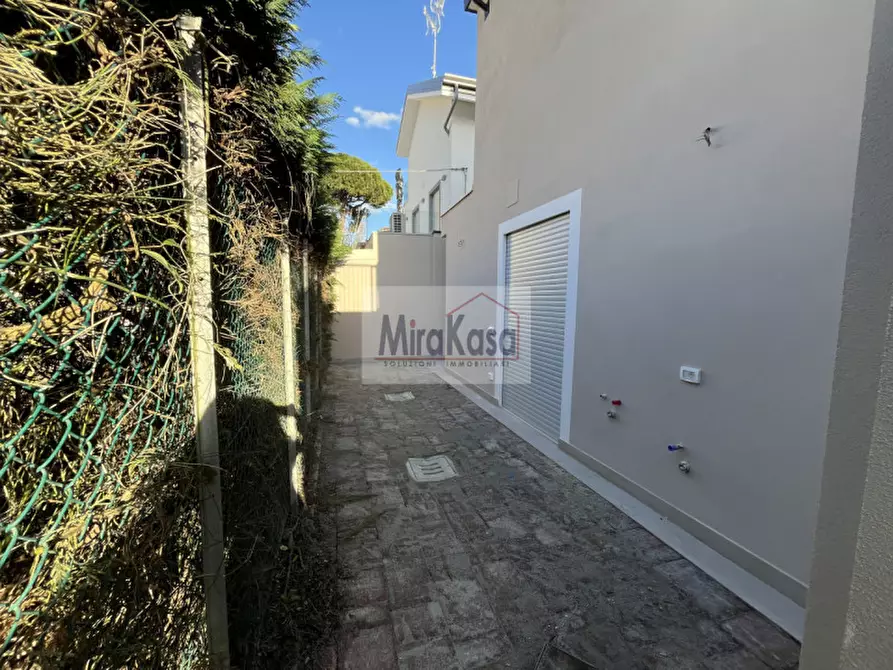 Immagine 39 di Appartamento in vendita  in Viale Emilia a Cervia