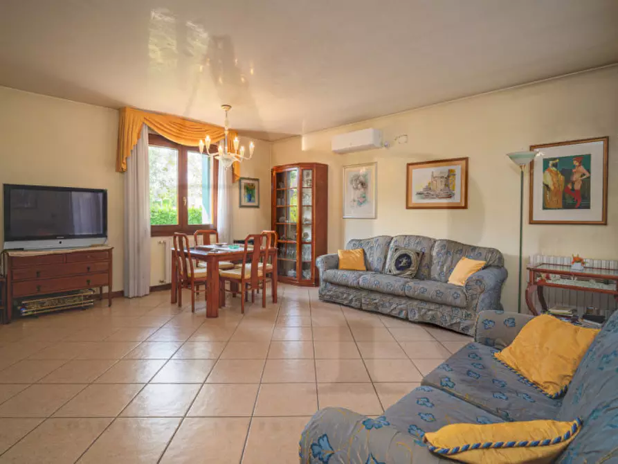 Immagine 13 di Casa bifamiliare in vendita  in Via Caldonazzo a Selvazzano Dentro