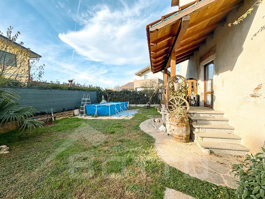 Immagine 27 di Villetta a schiera in vendita  in Via A. Volta 16 B a Fontaneto D'agogna