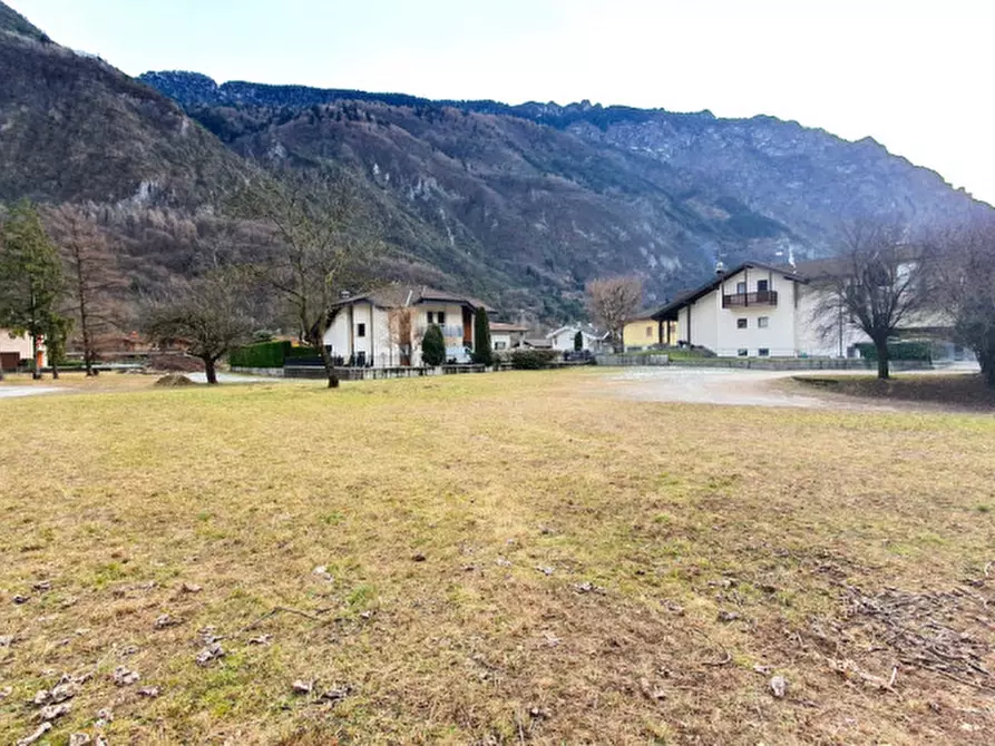 Immagine 1 di Terreno in vendita  in Condino a Borgo Chiese