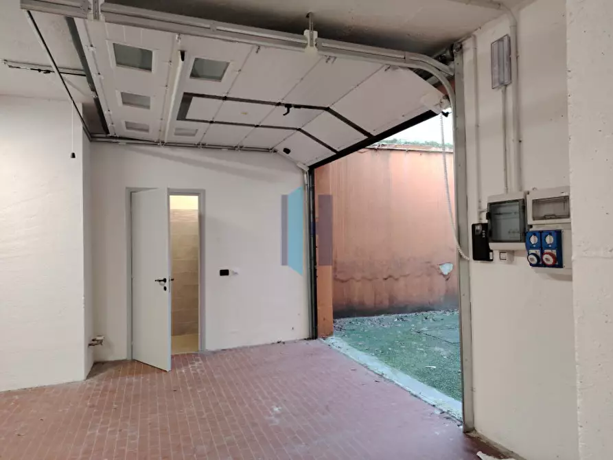 Immagine 10 di Laboratorio in vendita  a Berlingo