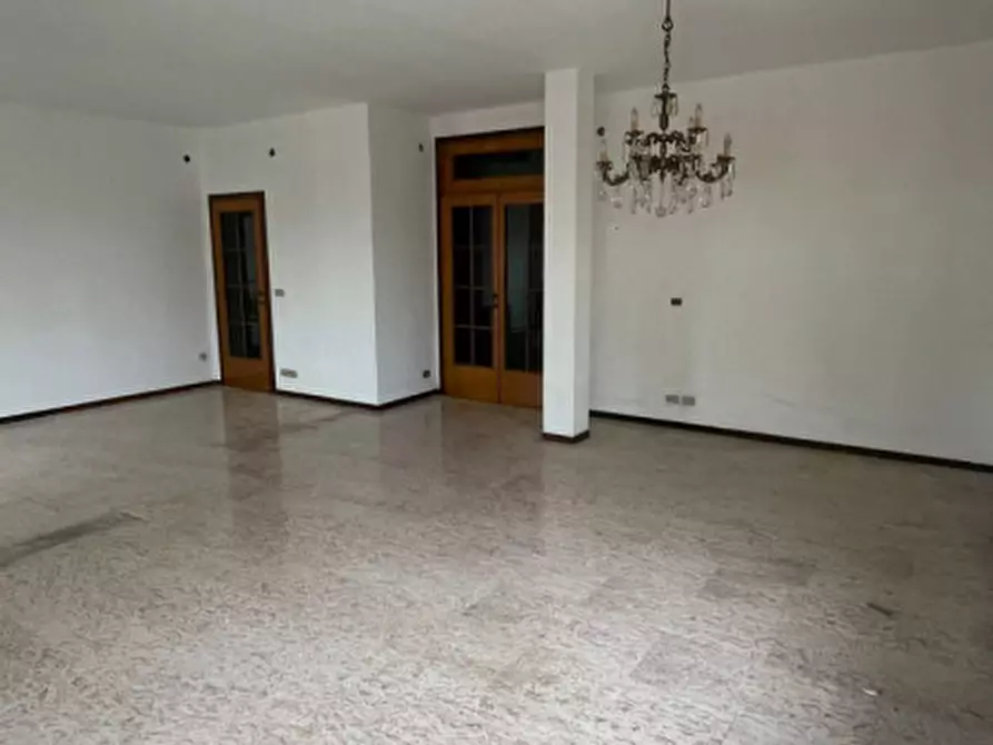 Immagine 3 di Appartamento in vendita  in Via Madre Anna Maria Adorni a Parma