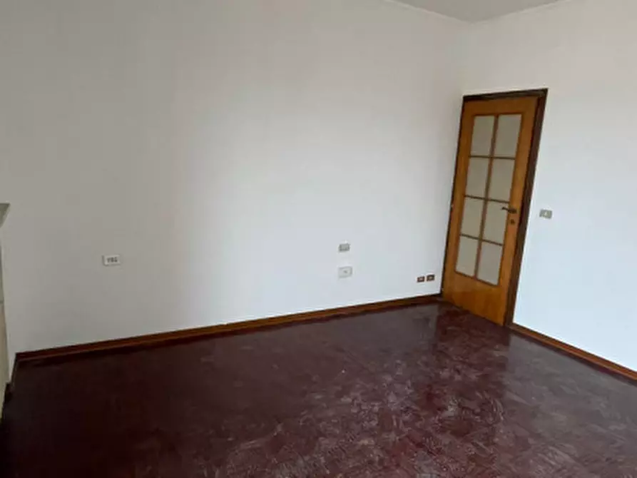 Immagine 14 di Appartamento in vendita  in Via Madre Anna Maria Adorni a Parma