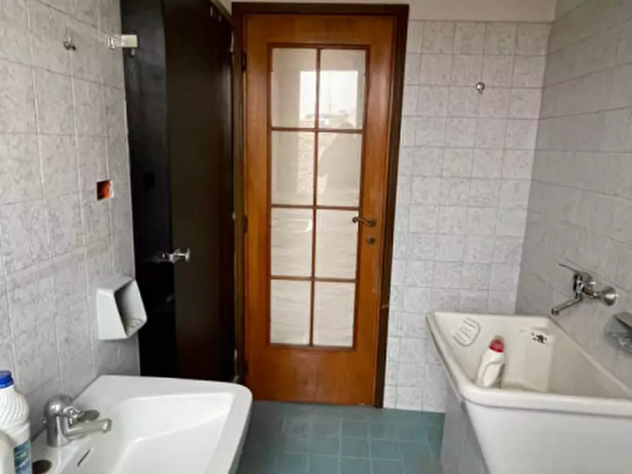 Immagine 22 di Appartamento in vendita  in Via Madre Anna Maria Adorni a Parma