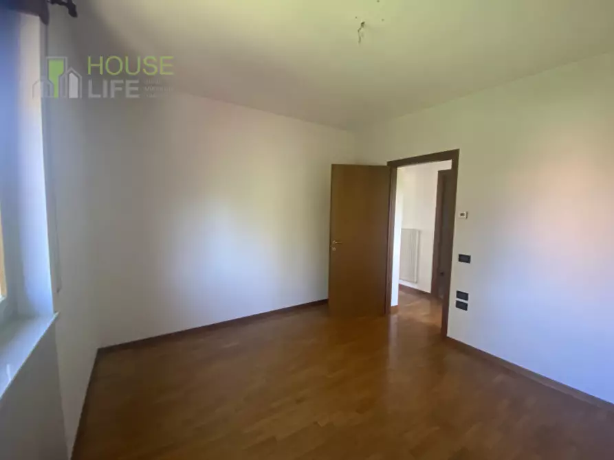 Immagine 9 di Casa bifamiliare in vendita  in Via Garziere a Thiene