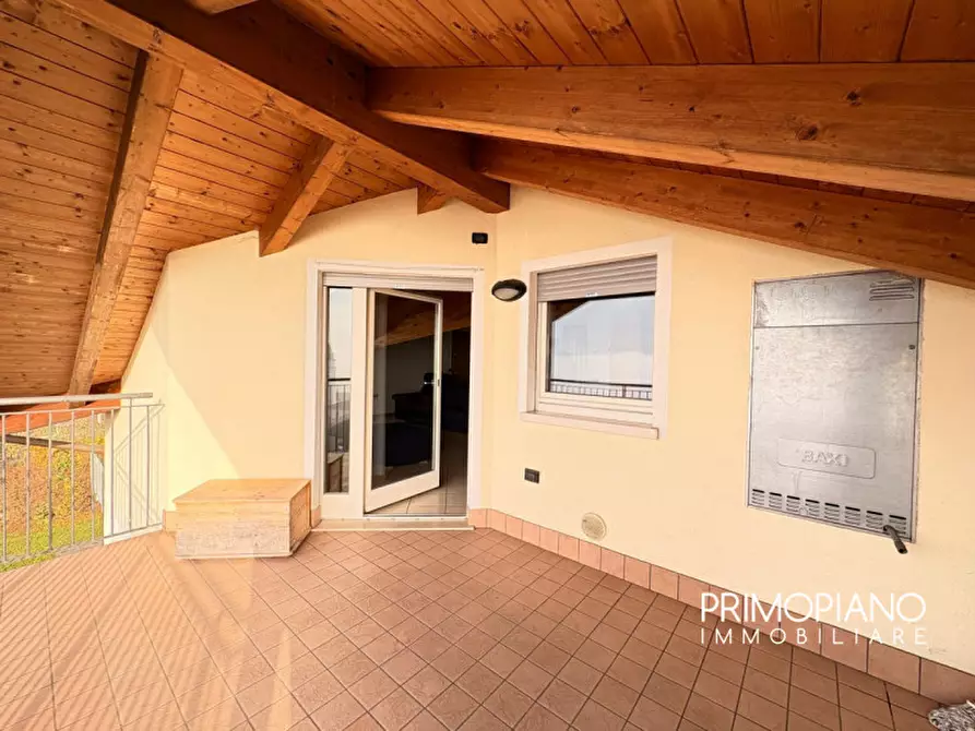 Immagine 10 di Attico in vendita  in Via Variante a Tenna