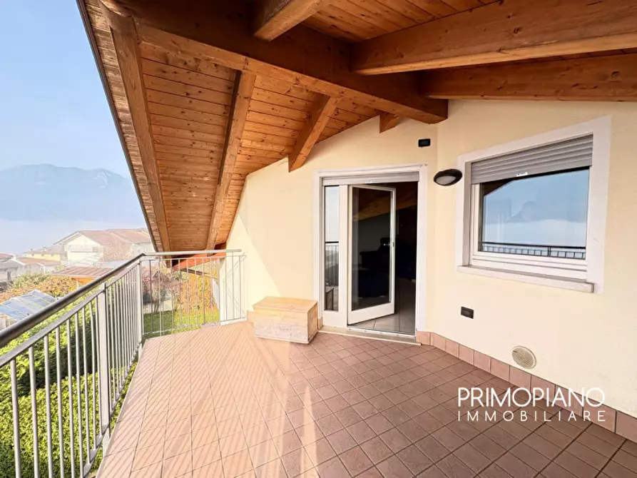 Immagine 11 di Attico in vendita  in Via Variante a Tenna