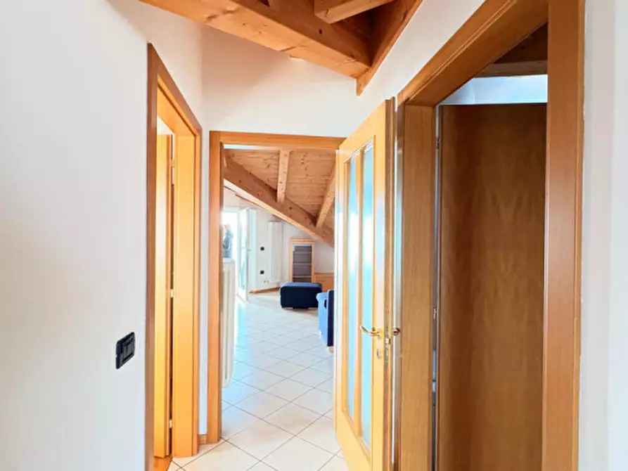 Immagine 20 di Attico in vendita  in Via Variante a Tenna