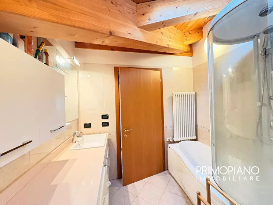 Immagine 23 di Attico in vendita  in Via Variante a Tenna